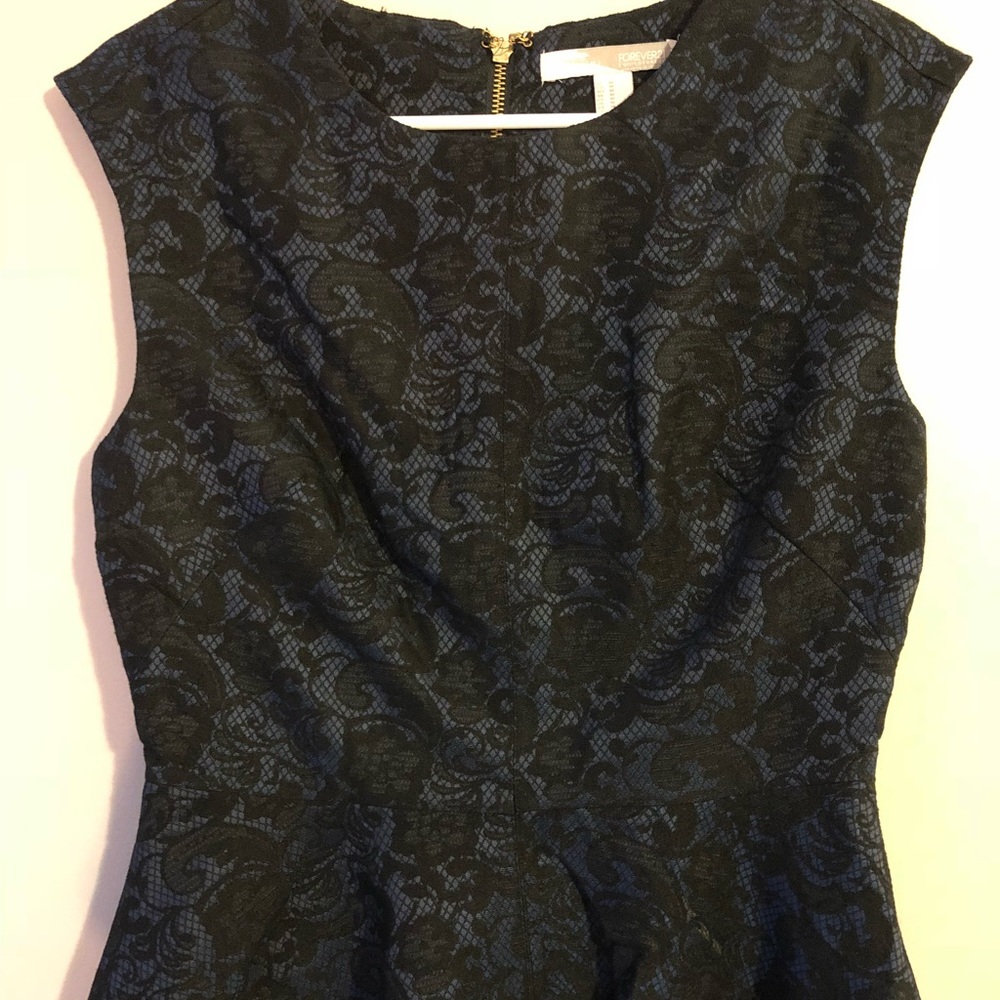 Forever 21 Peplum Floral Blouse. Women’s M.